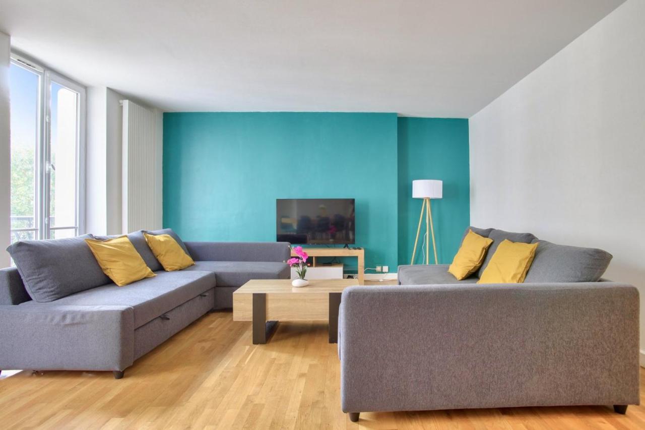 2 Bedrooms Tour Eiffel Breteuil Париж Экстерьер фото